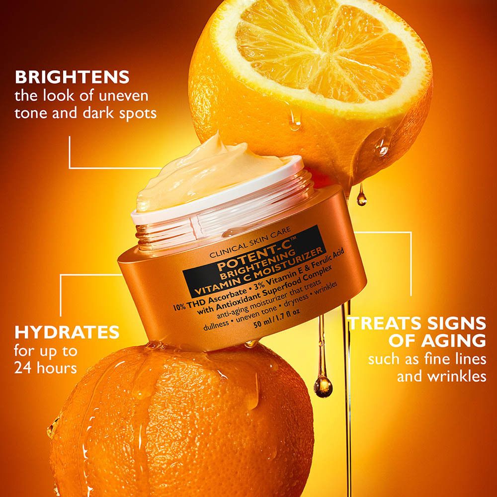 Produit avec des oranges. Pot avec inscription : POTENT-C, Vitamin C Moisturizer. 50 ml/1.7 fl oz.
