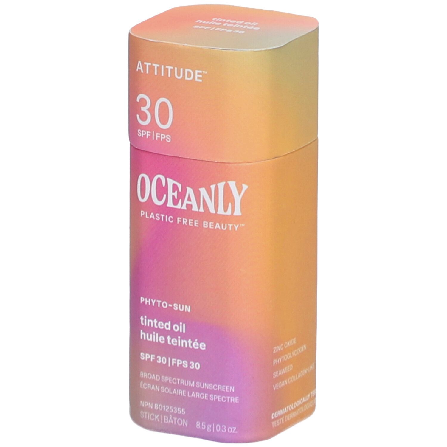 Emballage cylindrique de crème solaire. Inscriptions : ATTITUDE, OCEANLY, SPF 30. Dégradé de couleurs orange et rose.