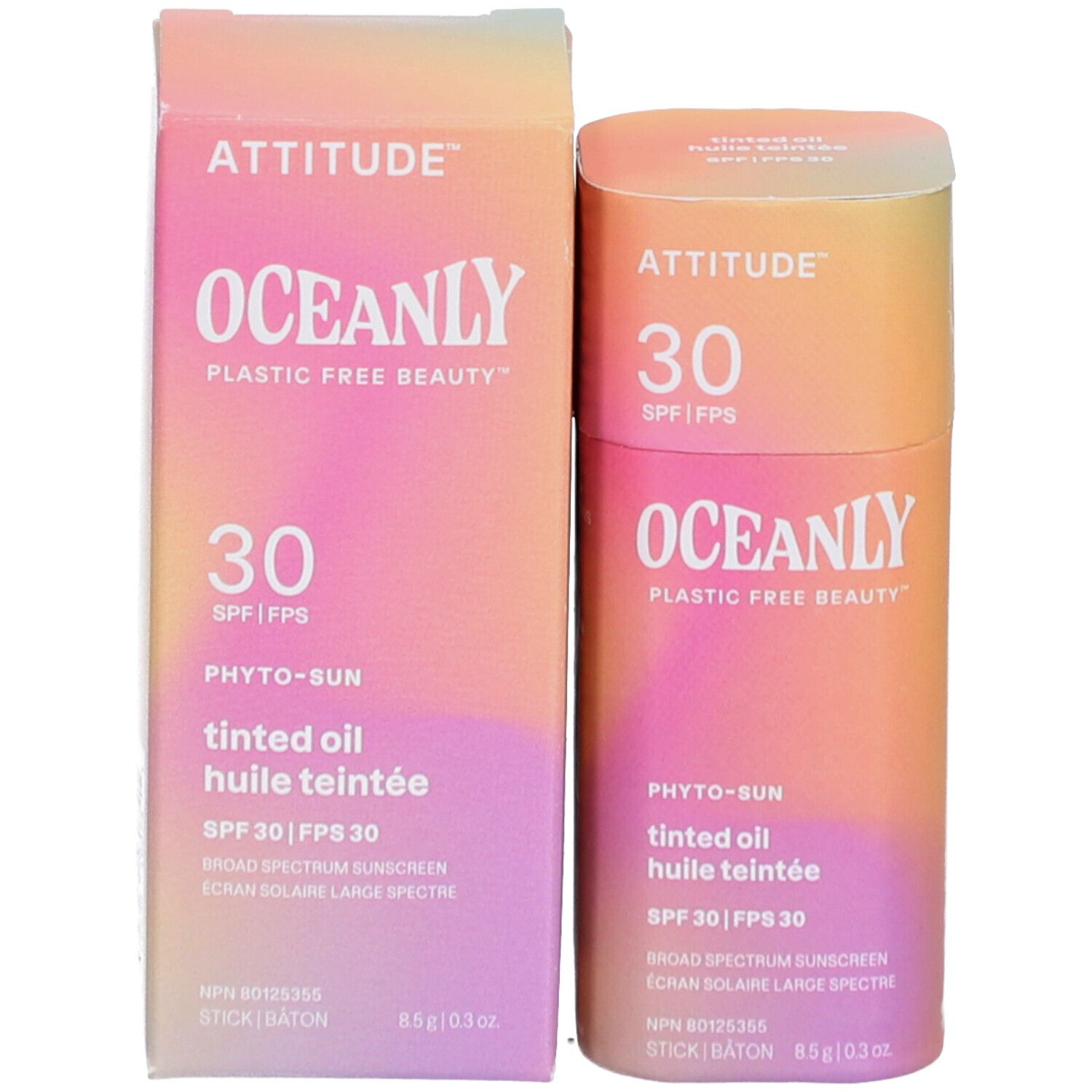 Emballage et emballage de crème solaire. Inscriptions : ATTITUDE, OCEANLY, SPF 30. Dégradé de couleurs orange et rose.