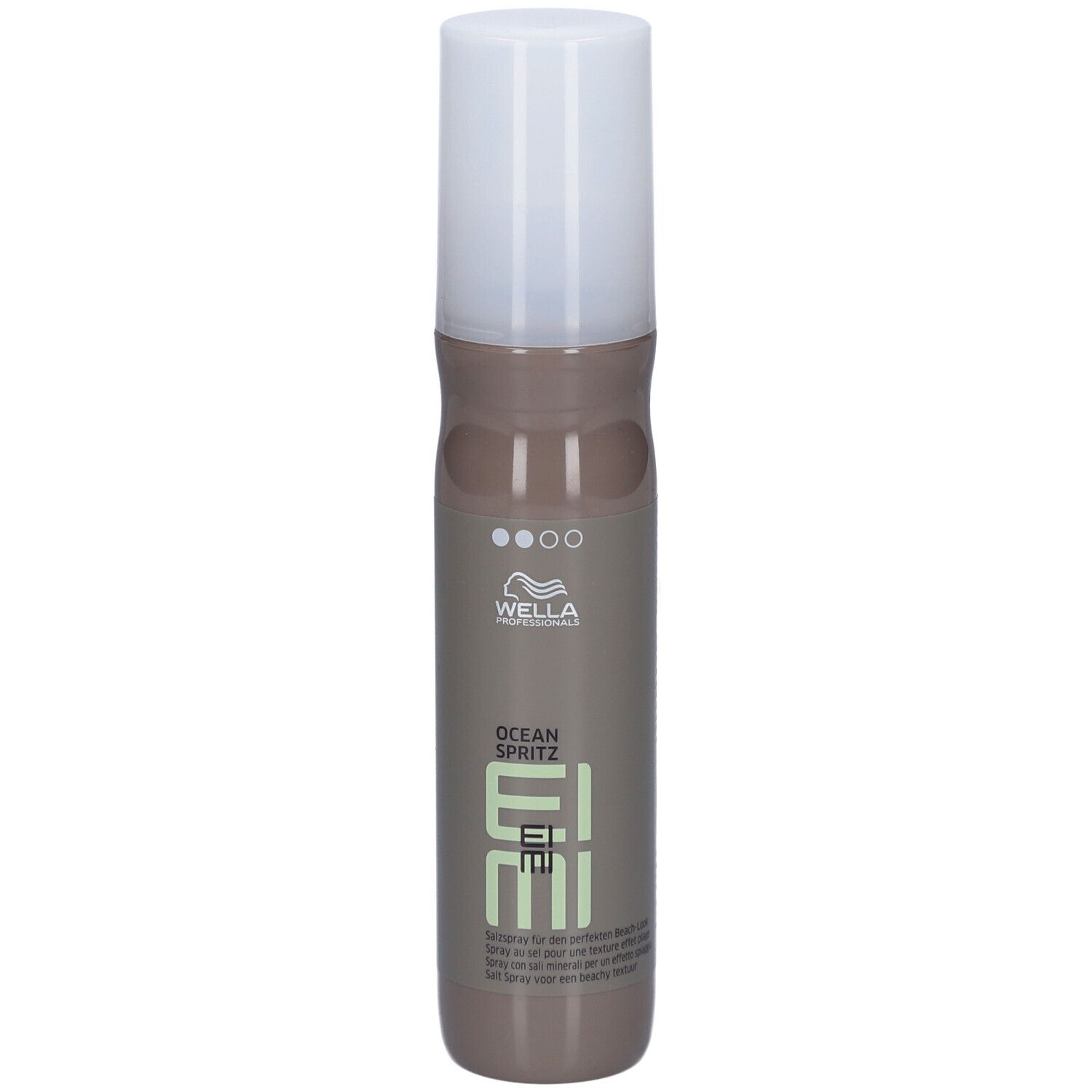 Flacon cylindrique avec bouchon blanc. Inscription : Wella Professionals, EIMI, OCEAN SPRITZ.