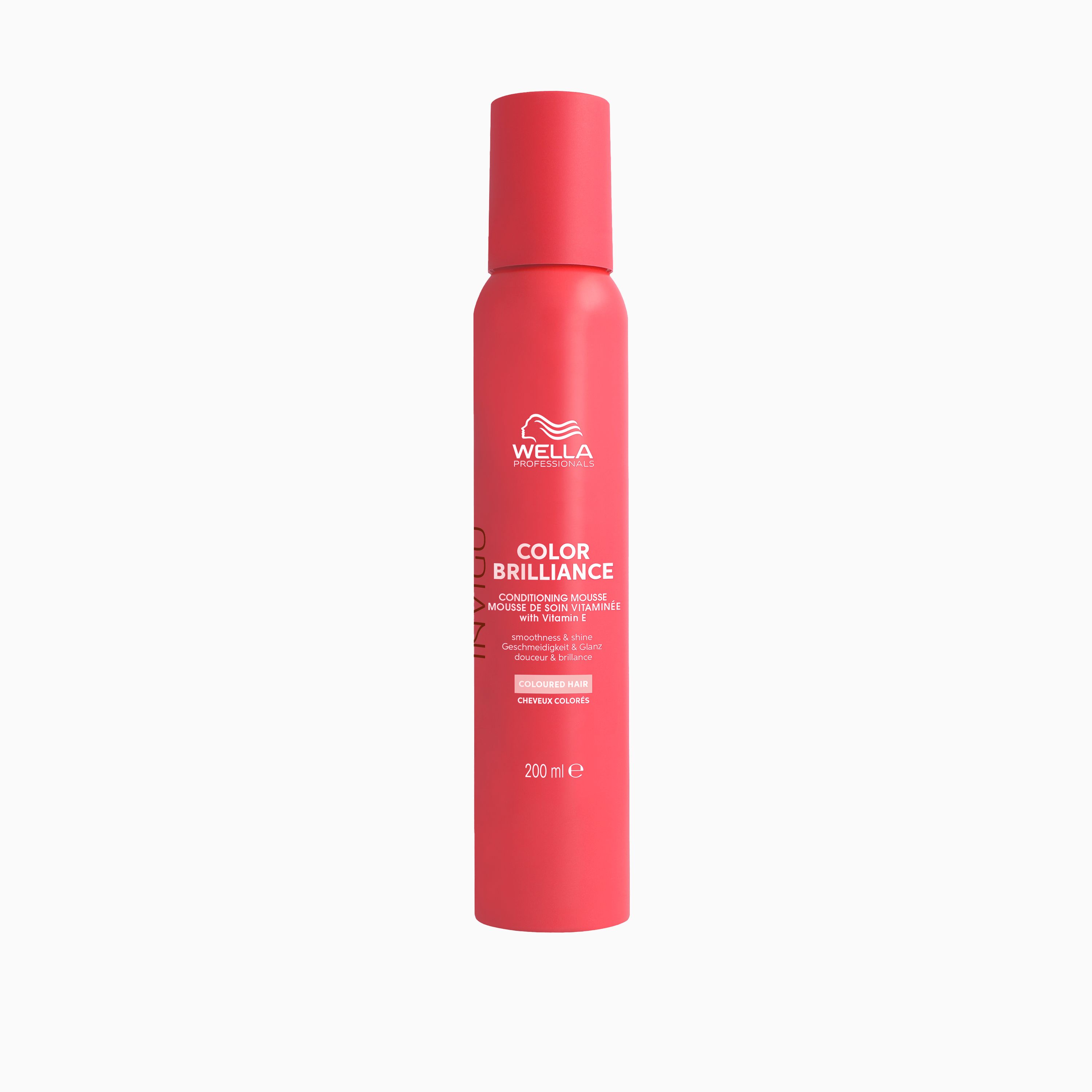 Flacon rouge avec étiquette blanche. Inscription : Wella, Color Brilliance, Mousse soin, pour cheveux colorés. 200 ml.