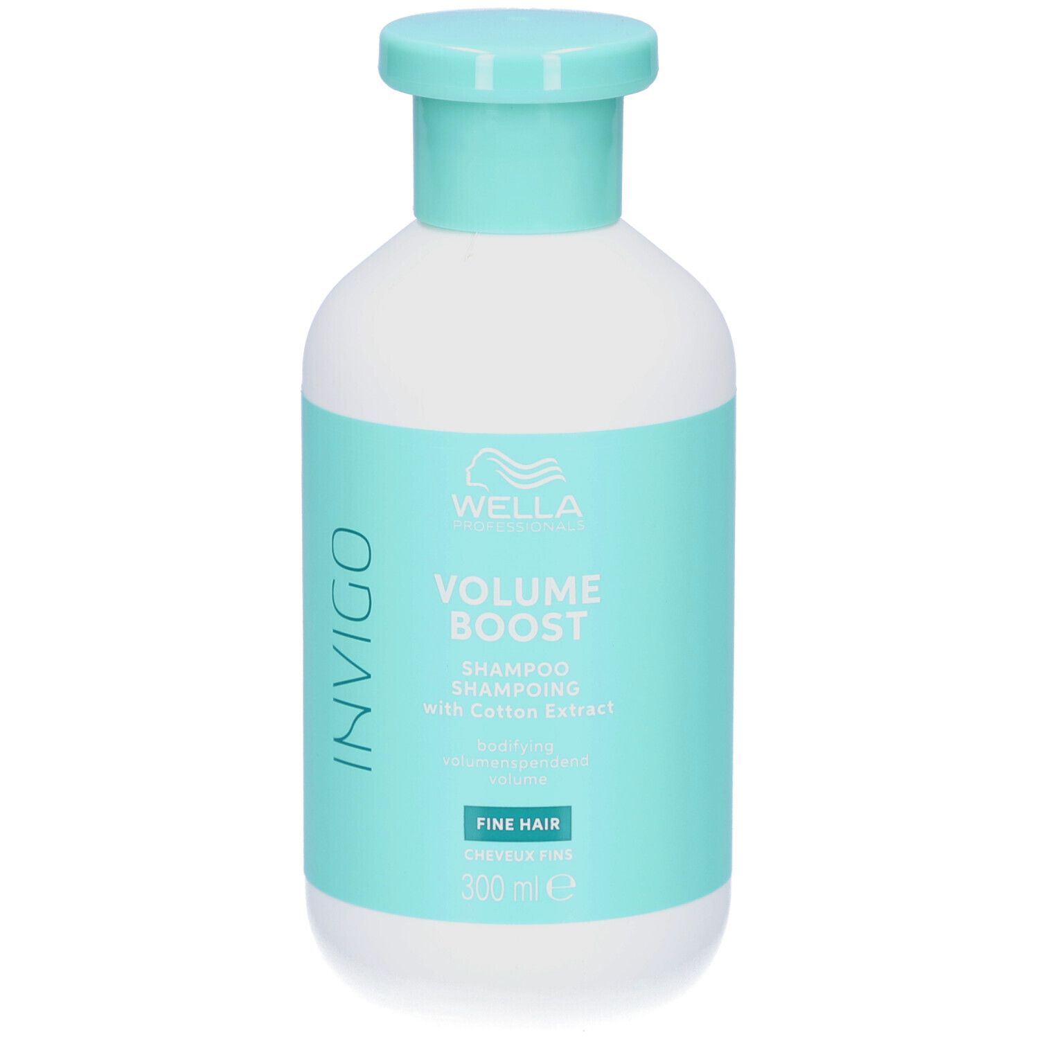 Flacon blanc avec étiquette turquoise. Inscription : Invigo, Volume Boost, Shampooing. Pour cheveux fins. Avec extrait de coton.