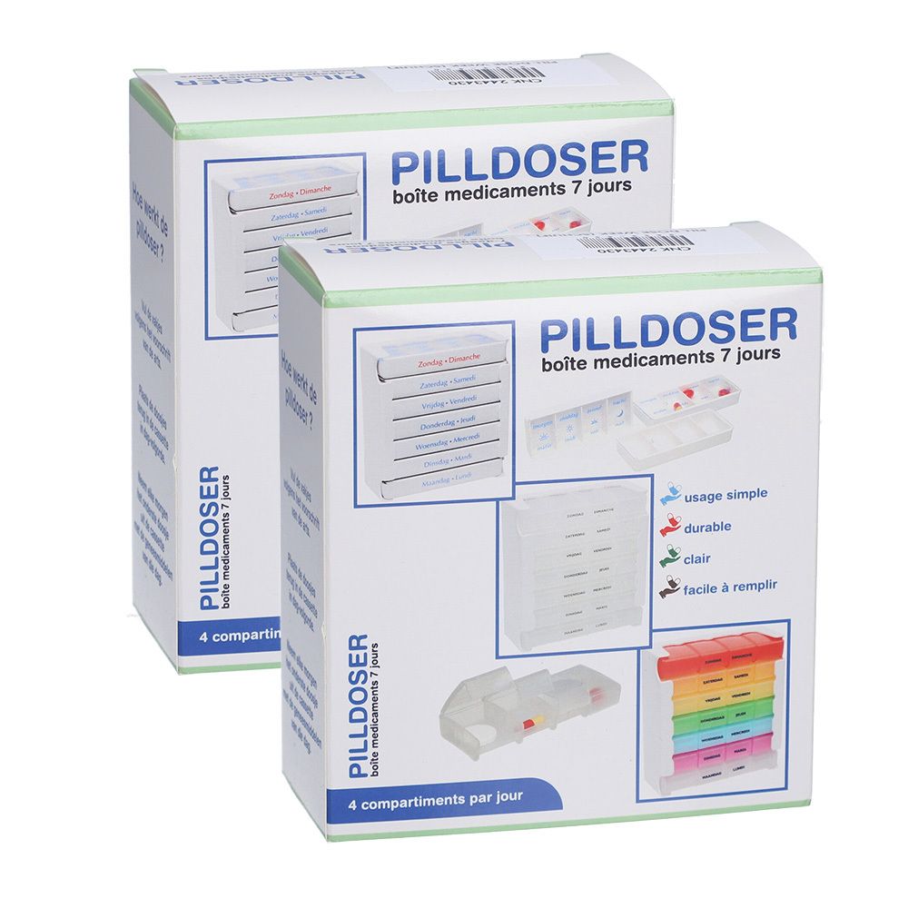 Deux boîtes blanches de pilulier. Inscription: Pillendoser, 7 jours, 4 compartiments par jour. Compartiments multicolores visibles.