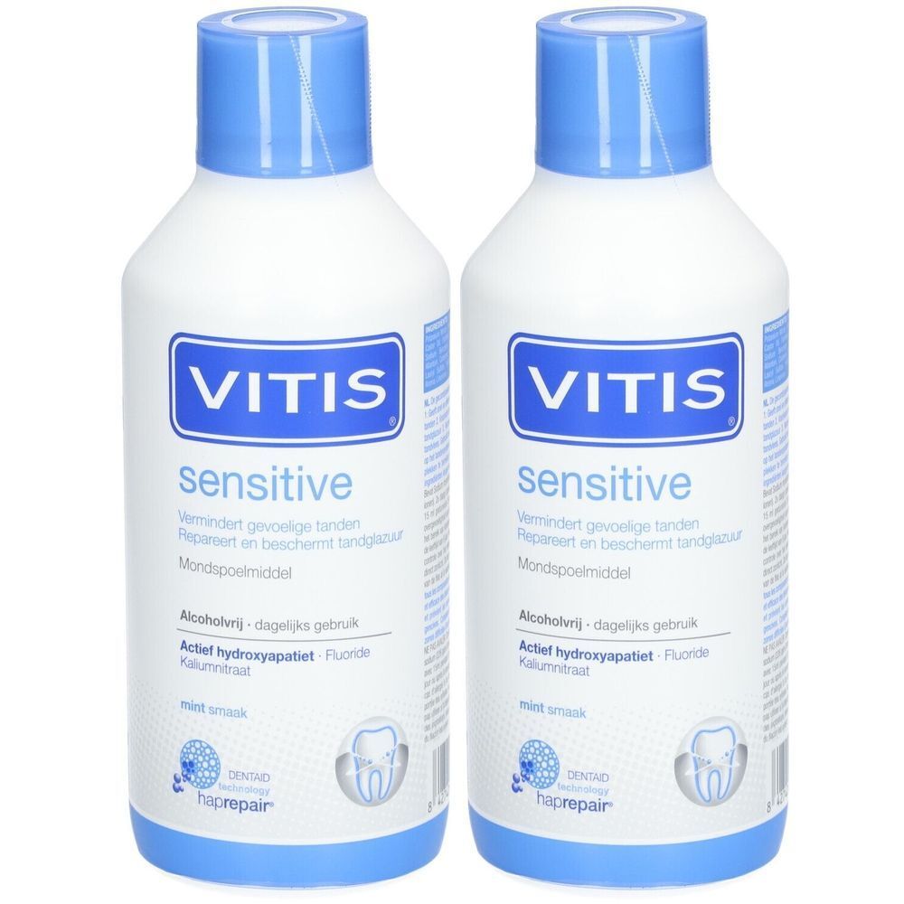 Deux flacons de bain de bouche VITIS sensitive. Étiquette blanche avec logo et texte bleus. Contient des informations et des logos.