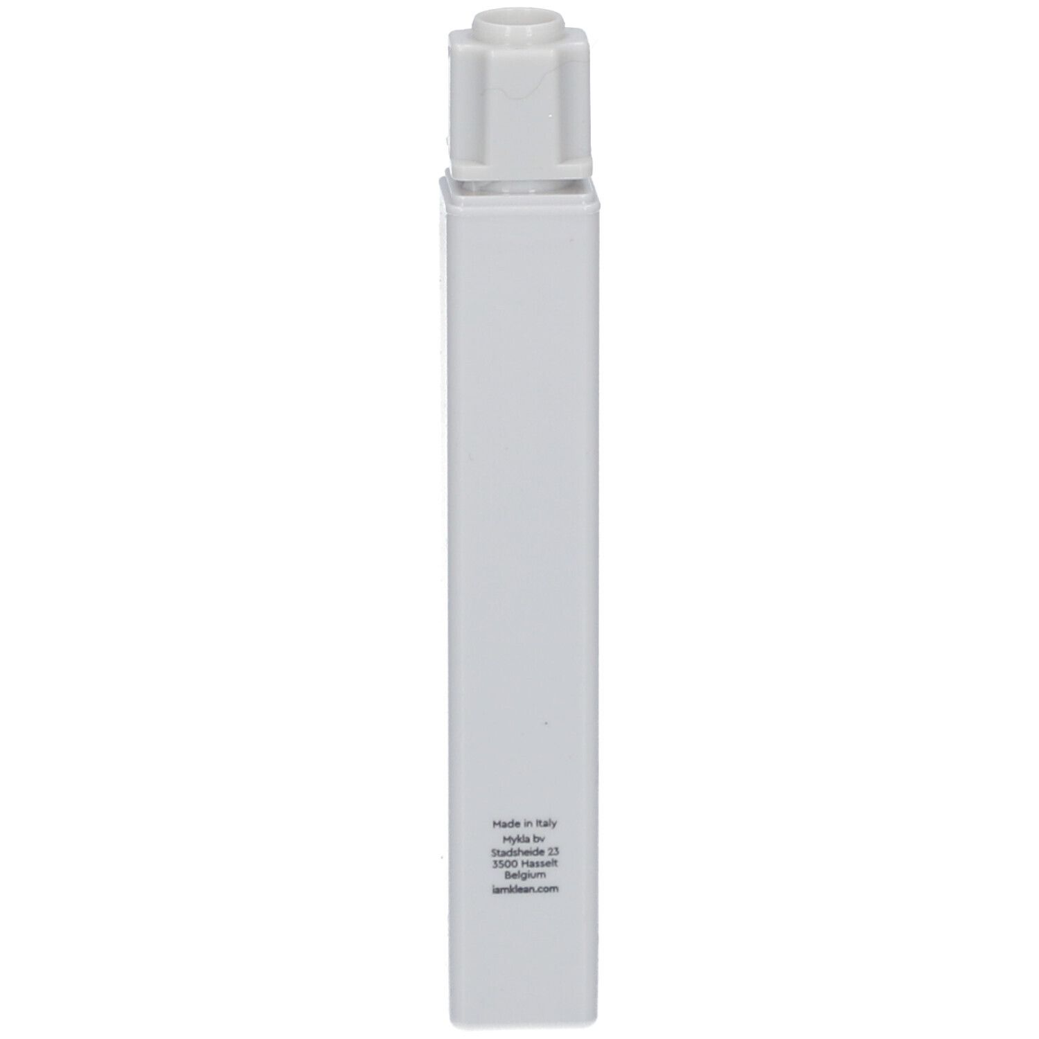 Recharge de mascara grise. Texte : Made in Italy, i.am.klean.
