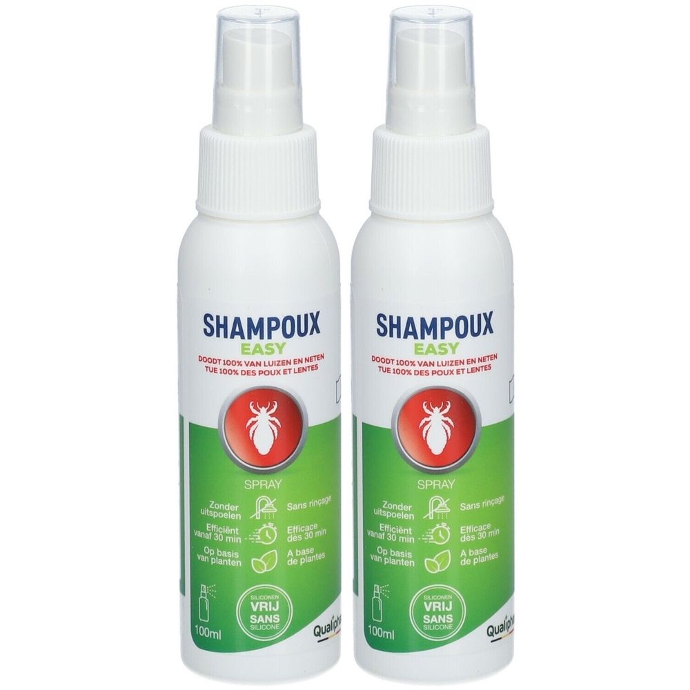 Deux flacons spray blancs avec étiquettes vertes et rouges. Texte: SHAMPOUX EASY, Spray. Contient un symbole d'insecte rouge.