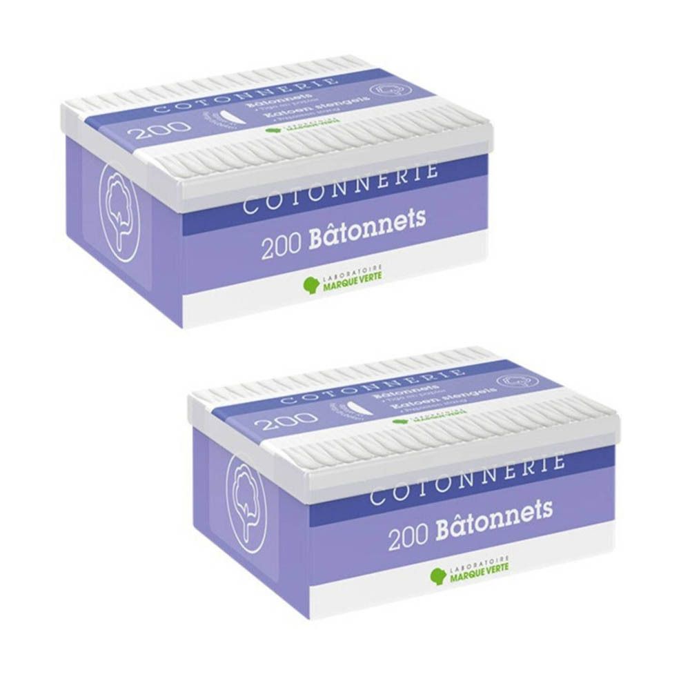 Deux boîtes de cotons-tiges. Boîtes violettes et blanches avec texte: 200 bâtonnets, coton, Marque Verte.