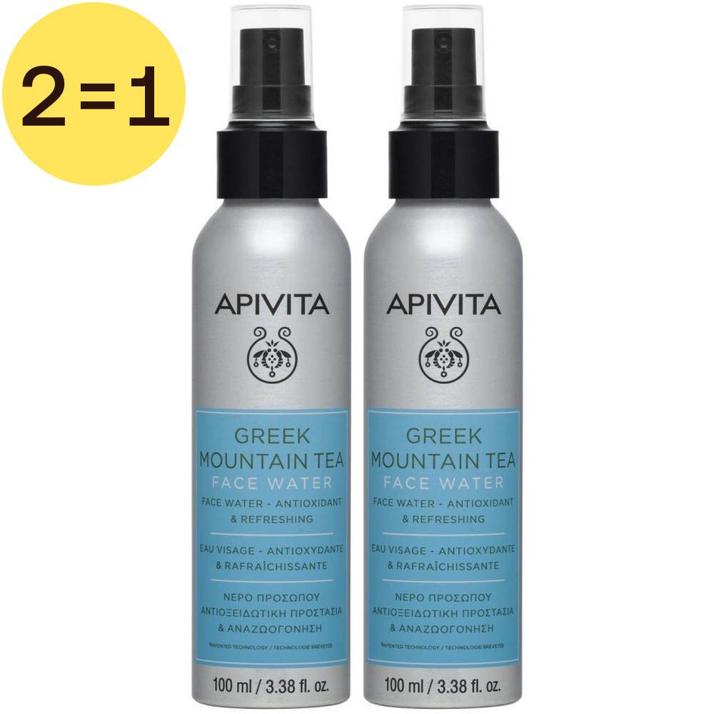 Deux flacons vaporisateurs argentés avec bouchon noir. Inscription : APIVITA, GREEK MOUNTAIN TEA FACE WATER. Étiquette jaune : 2=1.