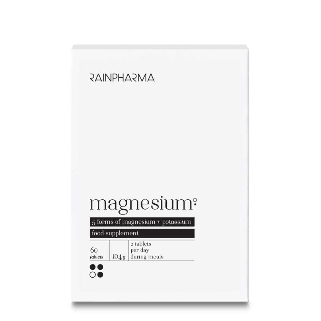 Boîte blanche RainPharma avec produit magnésium. Contient 60 comprimés. Inscription : 5 formes de magnésium + potassium.