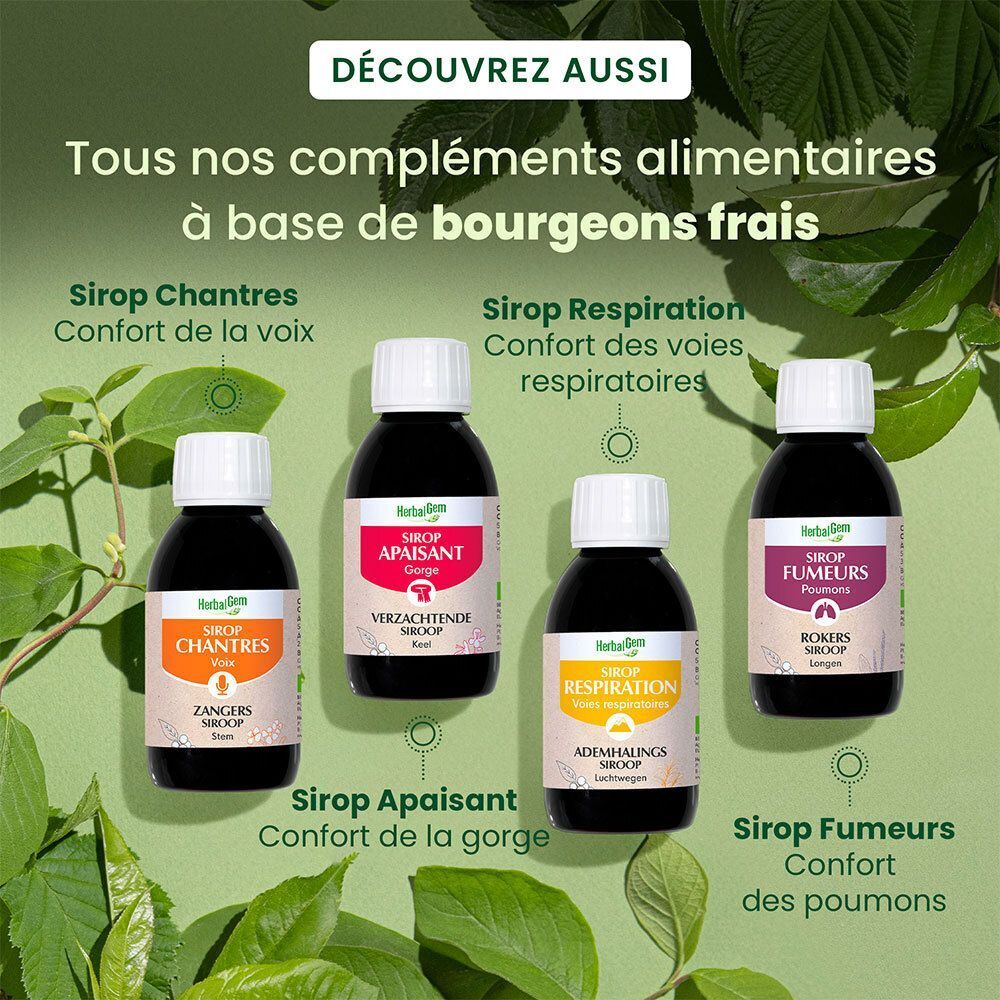 Quatre flacons. Inscription: HerbalGem, Sirop Chantres, Sirop Apaisant, Sirop Respiration, Sirop Fumeurs.