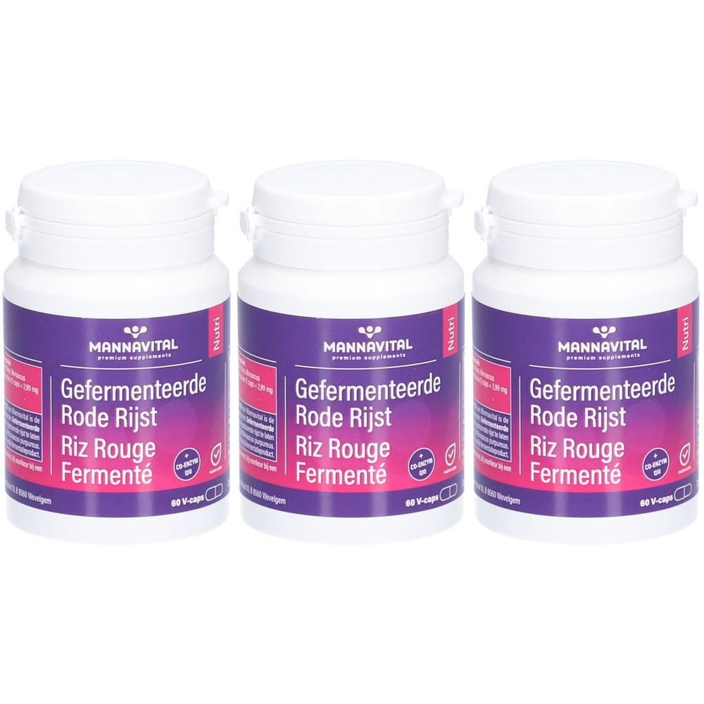 Trois pots de Mannavital Riz Rouge Fermenté avec Coenzyme Q10. Couvercles blancs, étiquettes violettes.