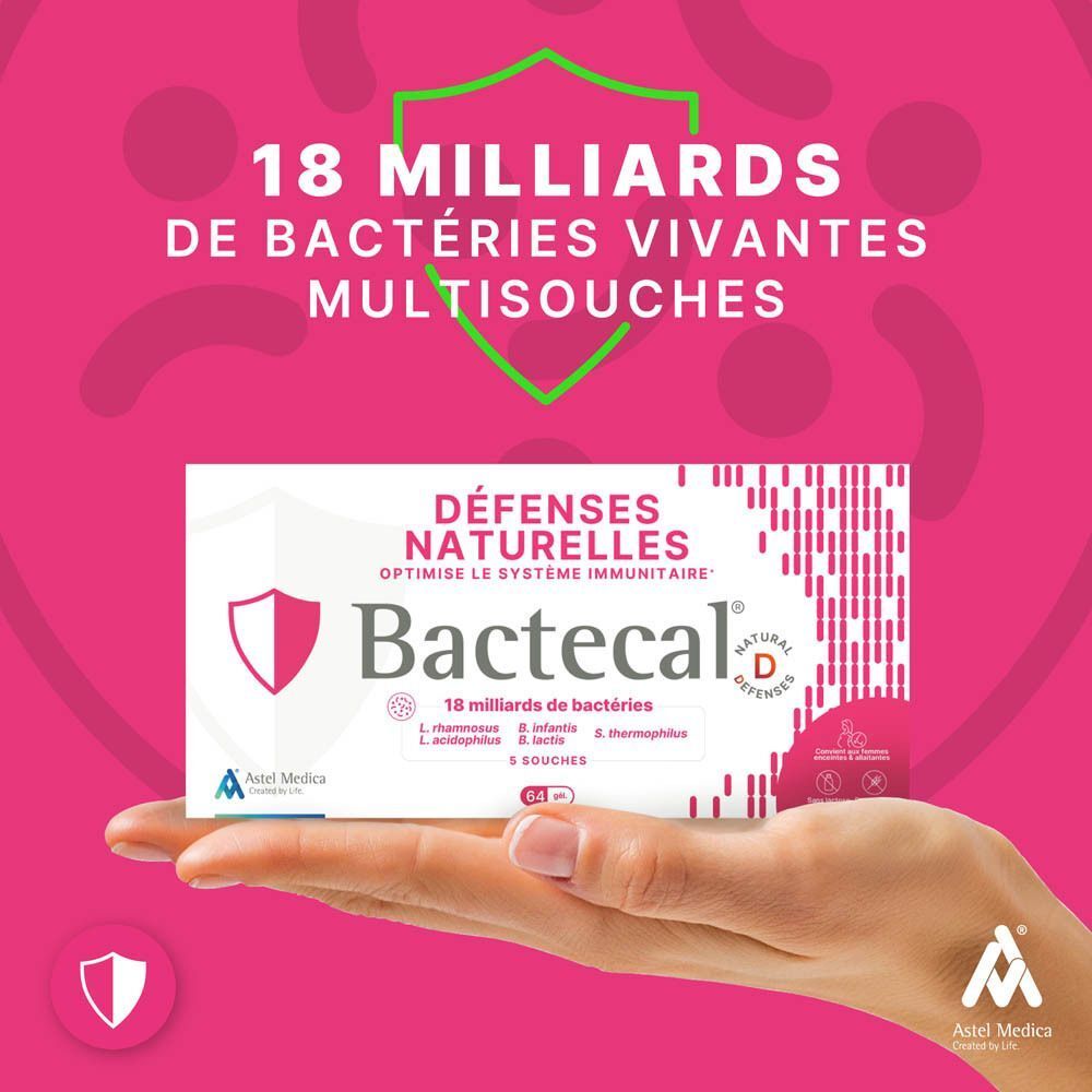 Main tenant une boîte Bactecal D. "18 milliards de bactéries vivantes".