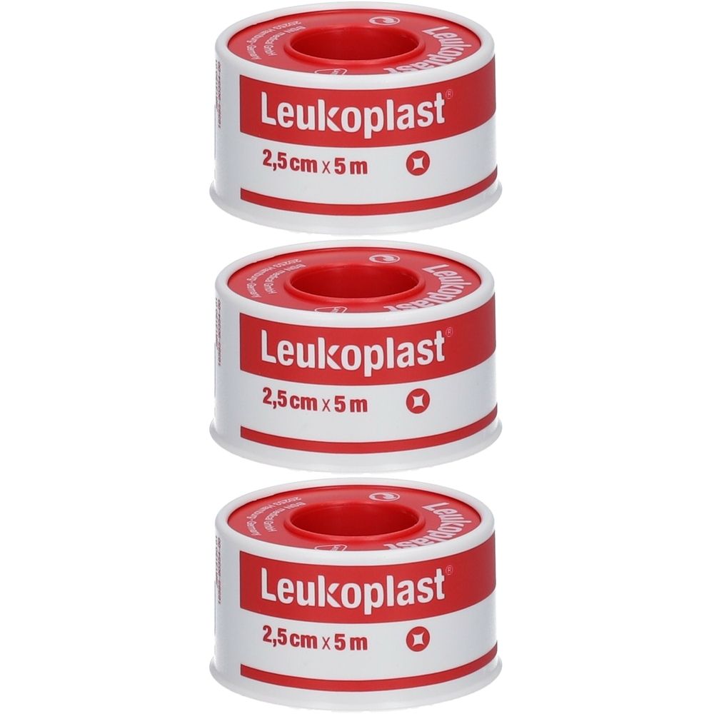 Trois rouleaux de Leukoplast® 2,5 cm x 5 m. Rouleaux blancs avec texte rouge et cœur rouge.