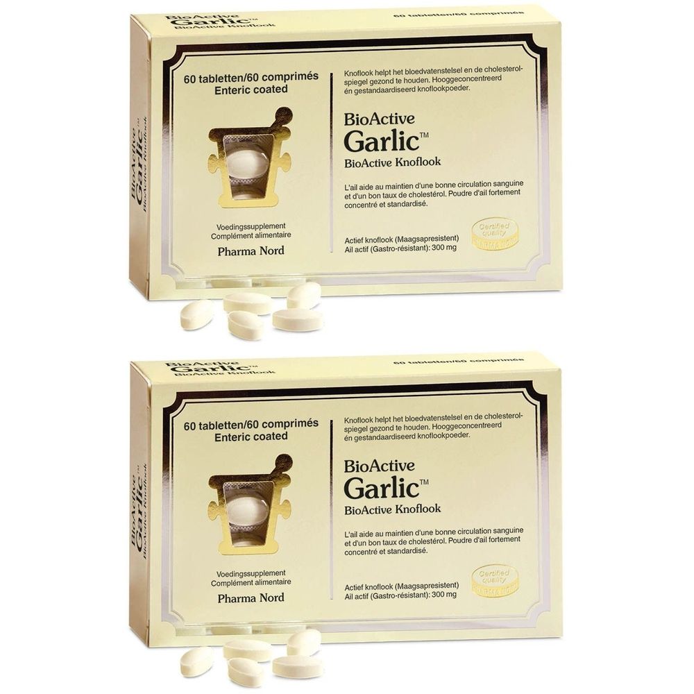 Deux boîtes de Pharma Nord BioActive Garlic avec des comprimés à côté. Chaque boîte contient 60 comprimés. Inscription : BioActive Garlic, 300 mg.