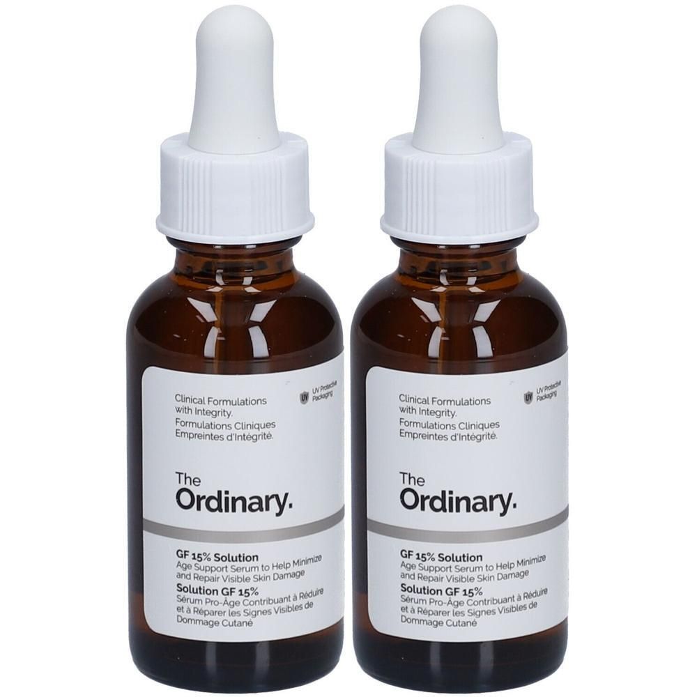 Deux flacons de The Ordinary GF 15% Solution. Flacons en verre brun avec étiquettes blanches et pipettes. Texte: The Ordinary, GF 15% Solution.