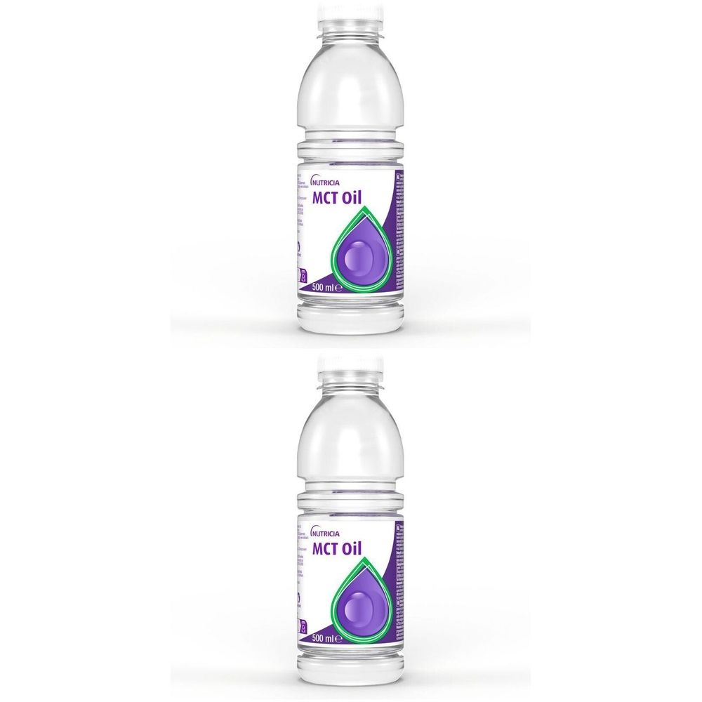 Deux bouteilles de Nutricia MCT Oil. Liquide clair, bouchon blanc, étiquette avec logo et nom du produit. 500 ml.