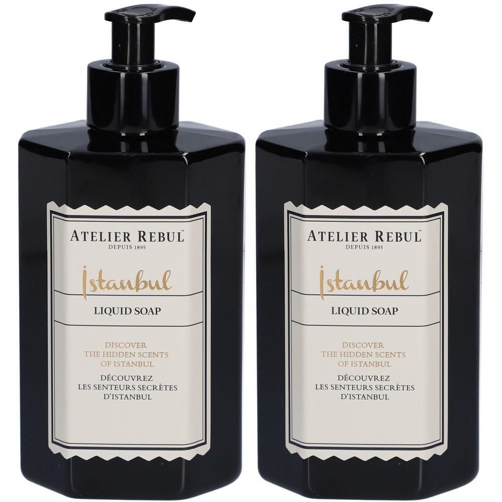 Deux distributeurs de savon noirs avec pompes. L'étiquette indique "Atelier Rebul Istanbul Liquid Soap".