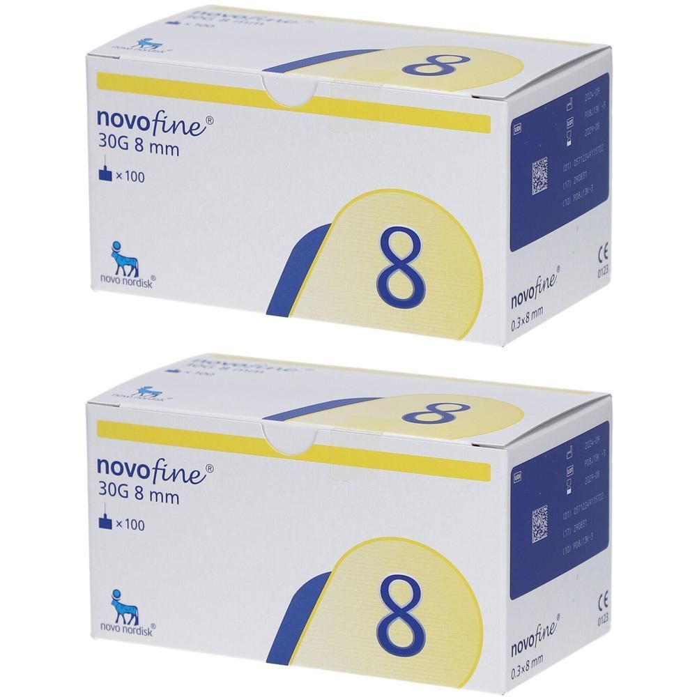 Deux boîtes Novofine 30G 8 mm. Inscription: 8, x100. Logo Novo Nordisk. Accents bleus et jaunes.