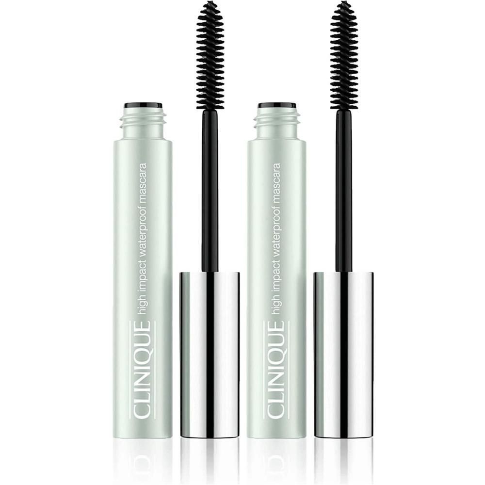 Deux tubes de mascara CLINIQUE High Impact Waterproof avec brosses noires. Tubes vert clair avec capuchons argentés et texte noir.
