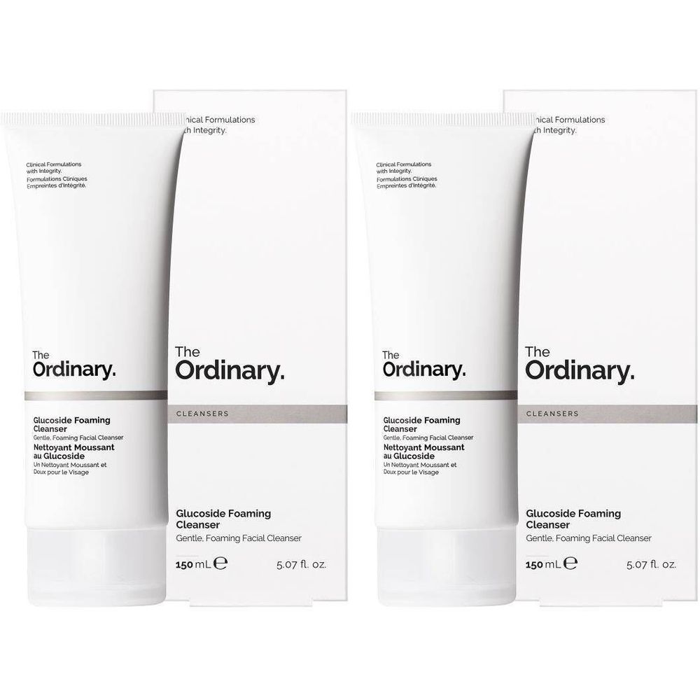 Deux tubes et boîtes blancs. Inscription: The Ordinary, Glucoside Foaming Cleanser. 150ml.