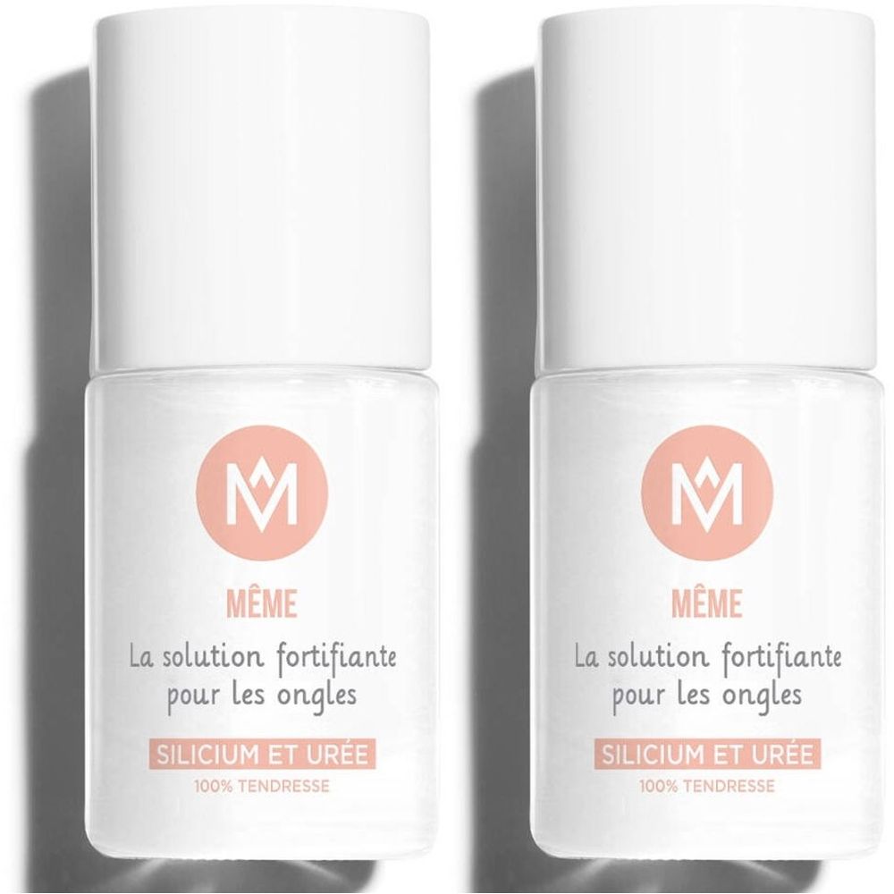 Deux flacons MÊME Durcisseur d'Ongles. Étiquette blanche, logo rose. Texte: La solution fortifiante pour les ongles, Silicium et Urée.