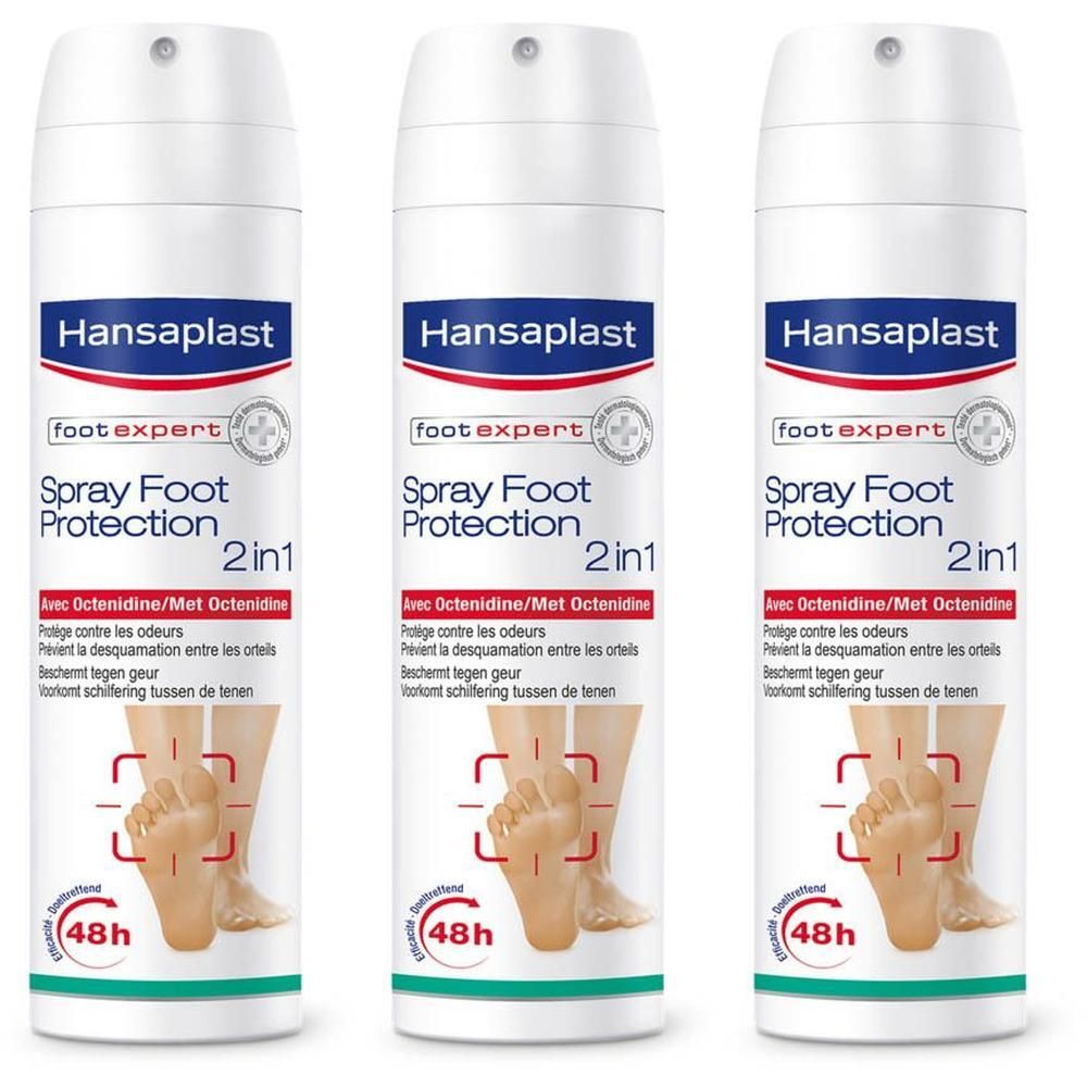 Trois flacons de spray blancs. Inscription: Hansaplast foot expert Spray Foot Protection 2in1. Illustration de pieds.