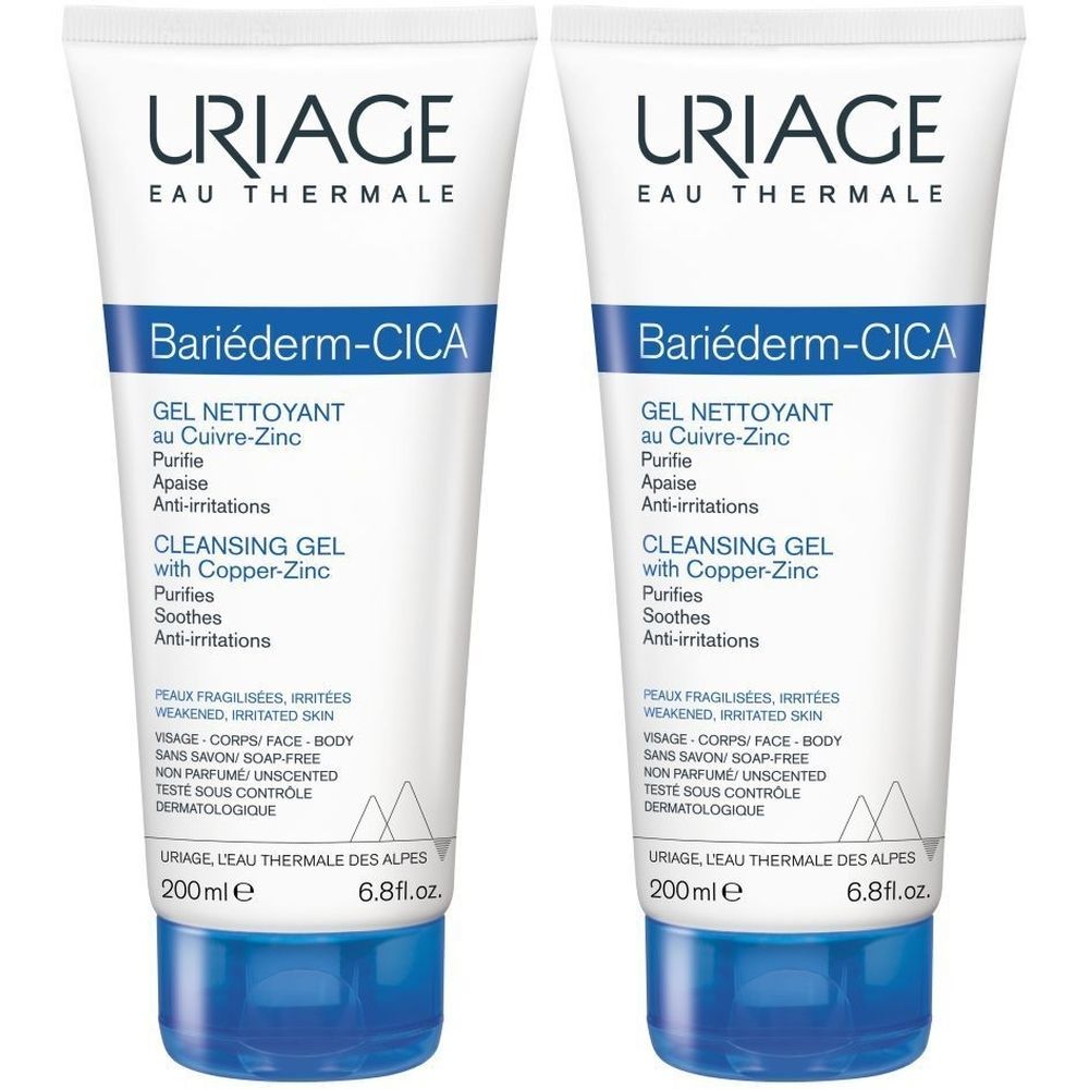 Deux tubes de gel nettoyant Uriage Bariéderm-CICA. Blanc, bouchon bleu. Texte: Gel nettoyant au cuivre-zinc, 200ml.