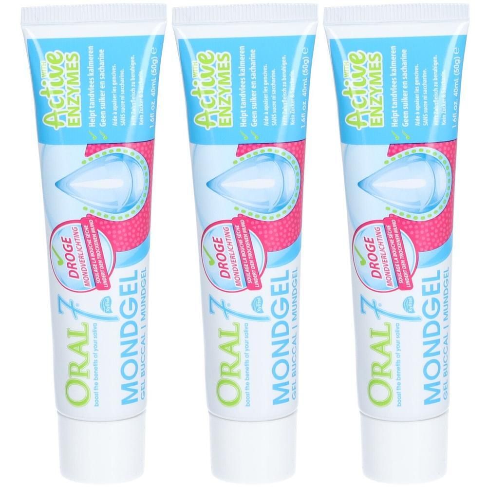 Trois tubes de gel buccal Oral7. Bouchons bleus, fond blanc. Texte: Active Enzymes, Droge, Mondgel, Gel buccal.
