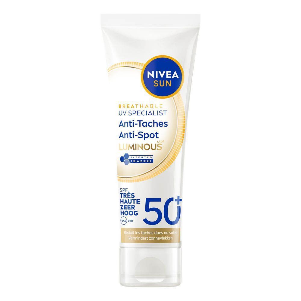 Tube de Nivea Sun UV Face Specialist Anti-Tâches Luminous 630 SPF 50+. Blanc, avec texte bleu et jaune.