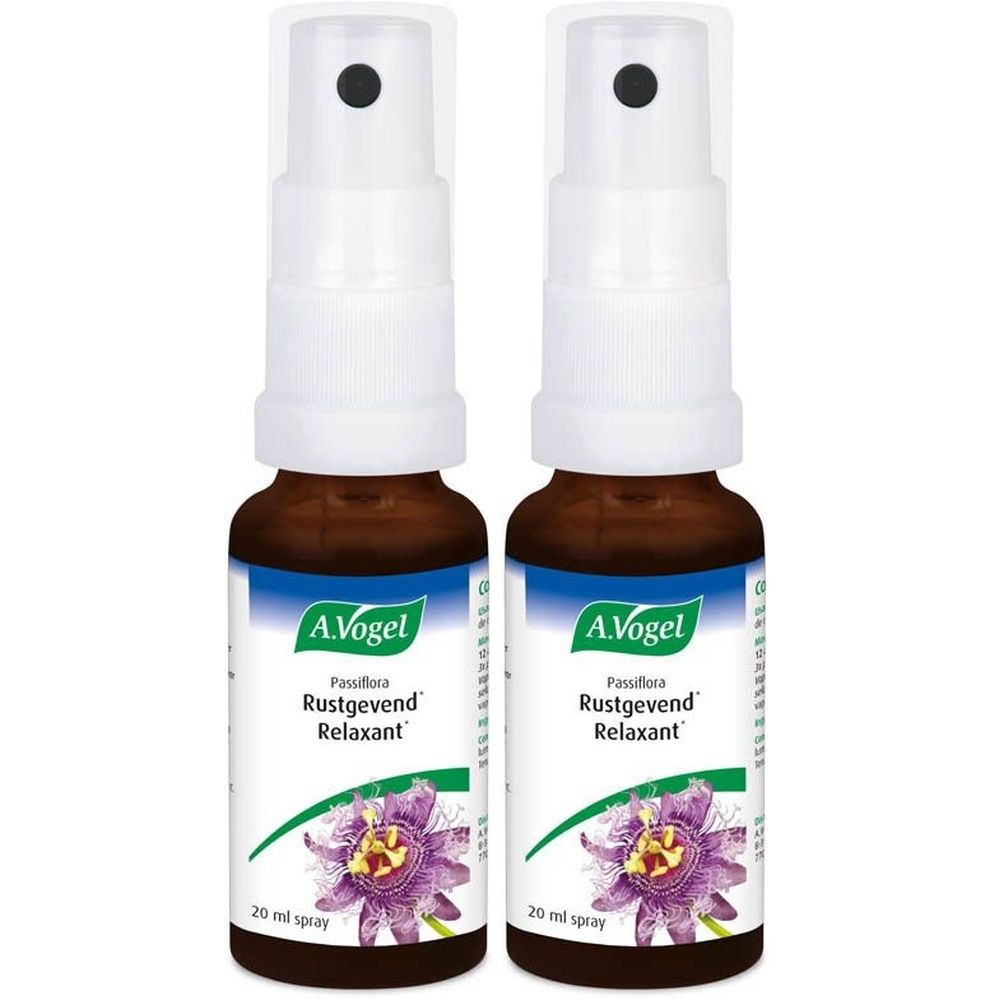 Deux flacons de spray A.Vogel Passiflora Relaxant. Flacons en verre brun avec vaporisateur et étiquette.