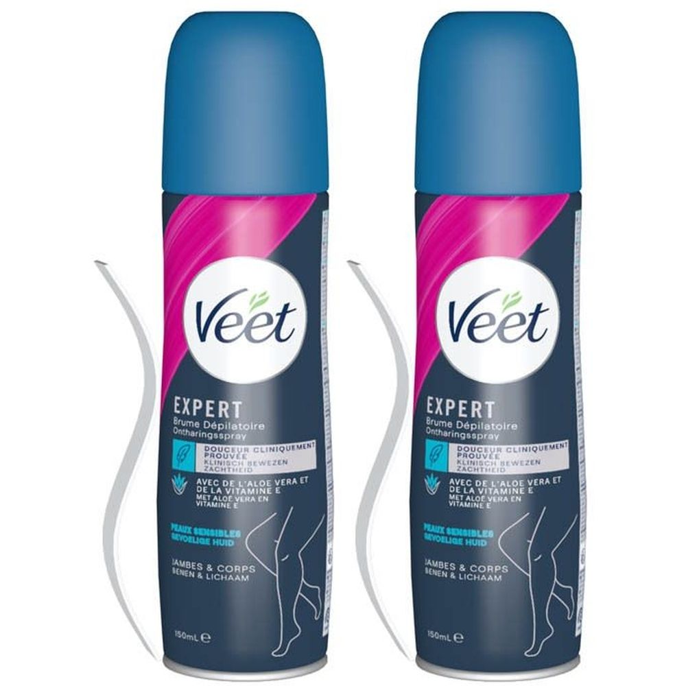 Deux sprays Veet Expert. Bouchons bleus, étiquettes roses et grises. Texte: Brume Dépilatoire, Aloe Vera, Vitamine E. Peaux sensibles.