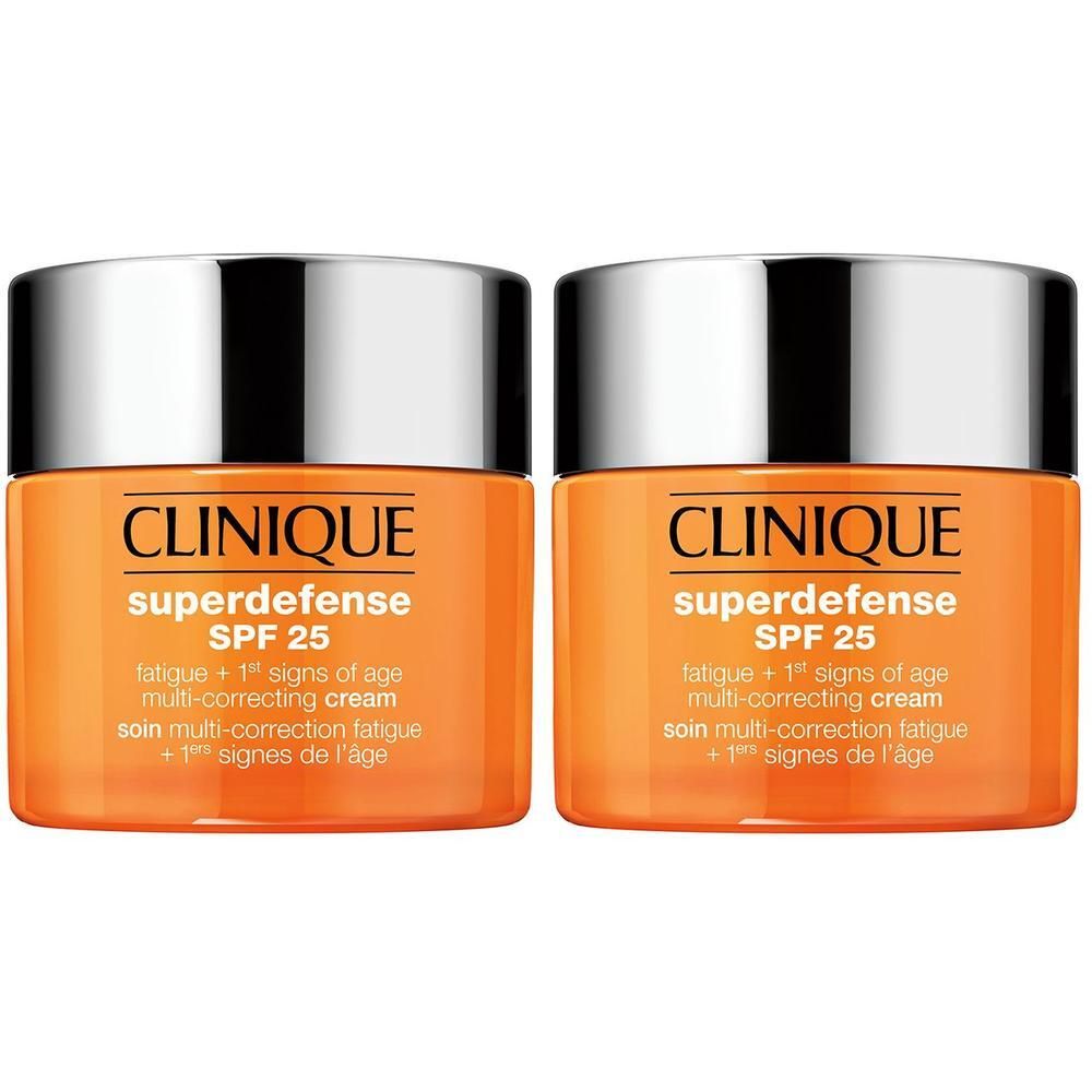 Deux pots Clinique Superdefense SPF 25. Pots oranges avec couvercles argentés. Texte : Superdefense, SPF 25, Multi-Correction.