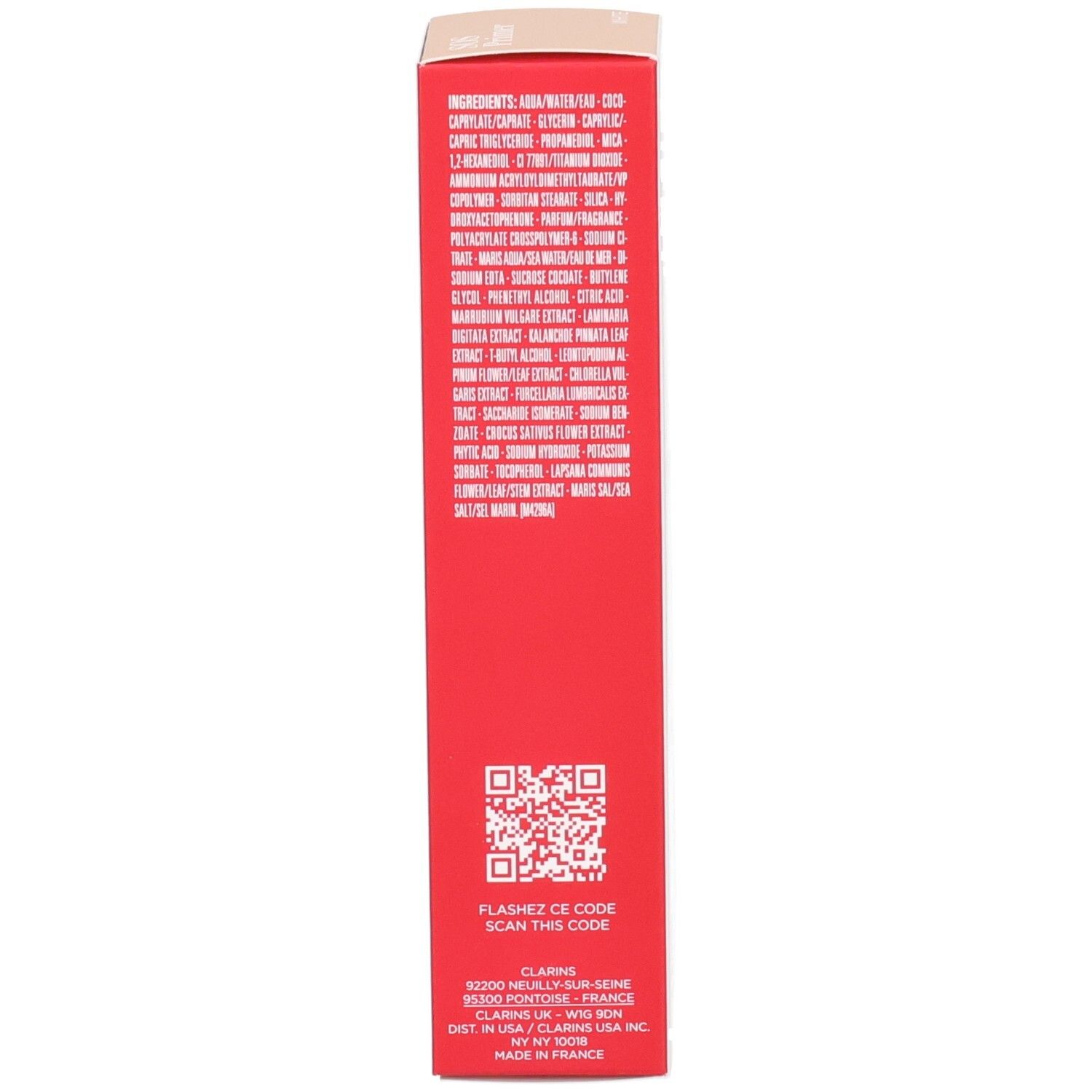 Côté de la boîte Clarins SOS Primer avec liste détaillée des ingrédients et code QR.