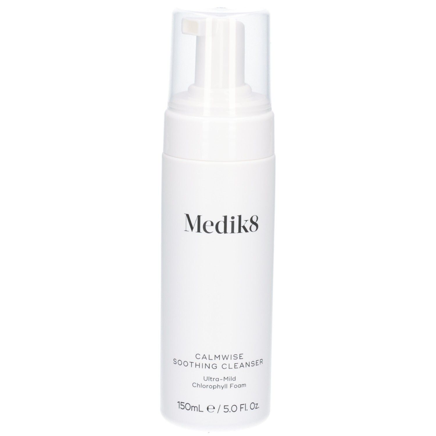 Flacon Medik8 Calmwise Soothing Cleanser avec pompe doseuse.