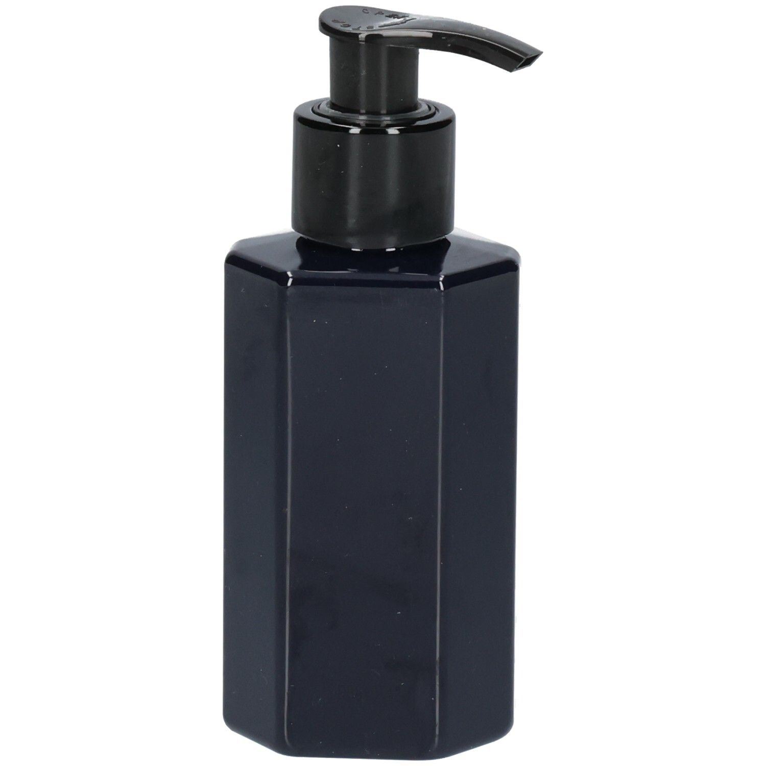 Arrière d'un flacon octogonal bleu foncé avec pompe noire.