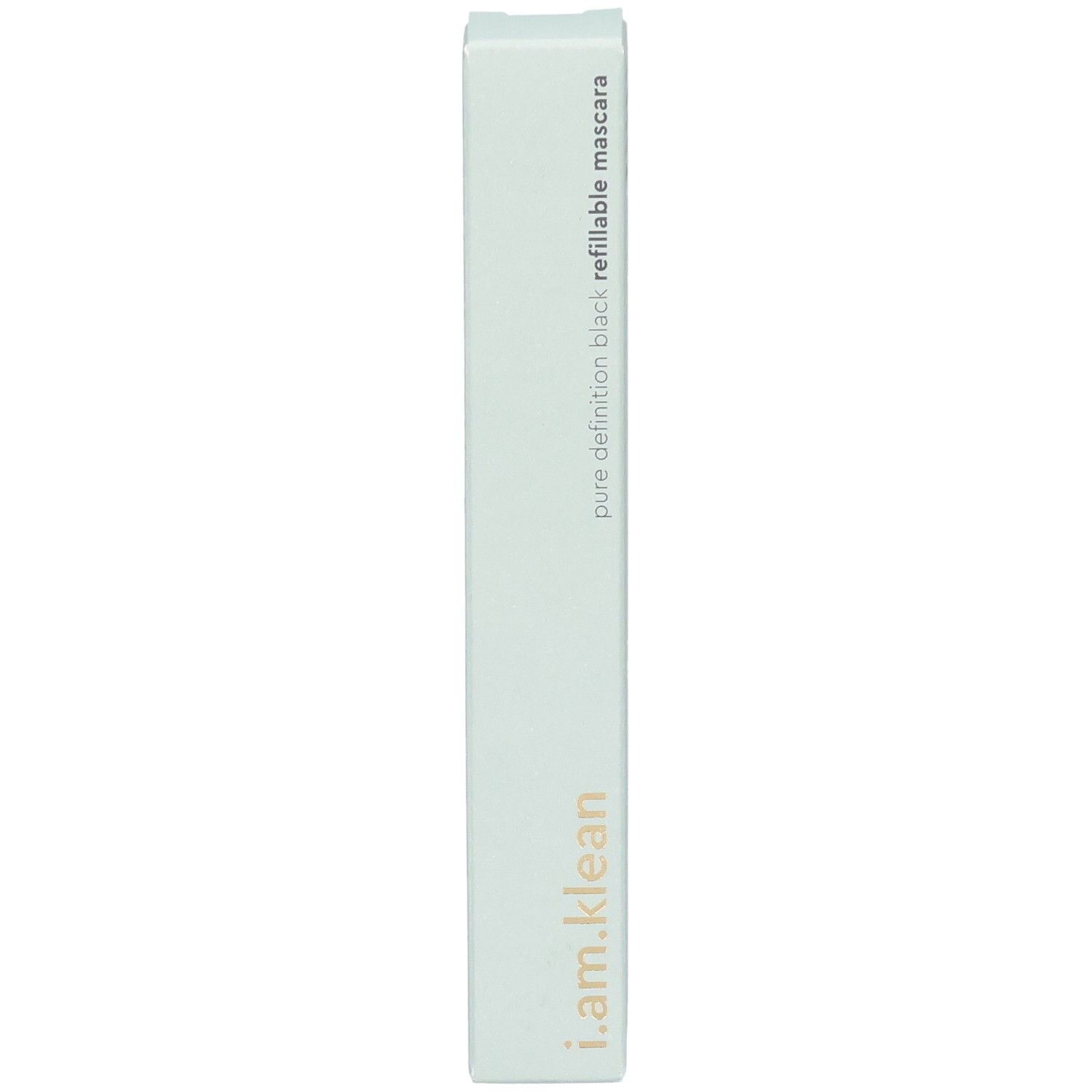 Emballage de mascara. Texte : i.am.klean, pure definition black, refillable mascara. Design blanc avec texte noir.