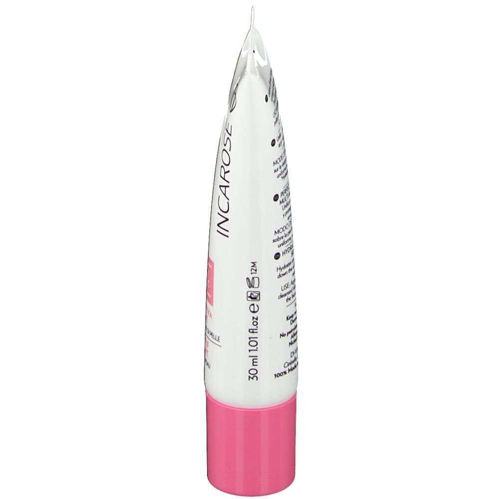 Vue latérale d'un tube de crème Incarose BB. Blanc avec bouchon rose. Texte: Incarose, 30 ml, BB Cream, Extra Pure Hyaluronic.