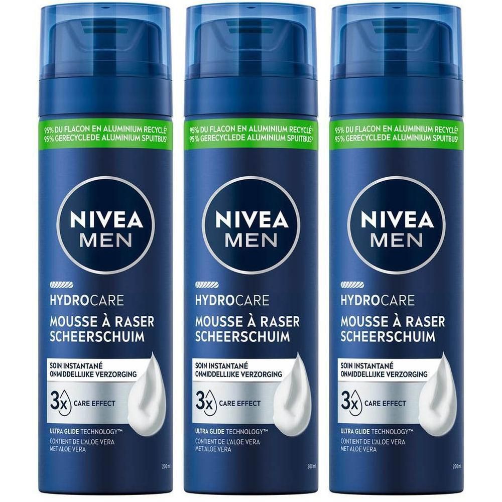 Trois flacons de NIVEA MEN Hydrocare Mousse à Raser. Emballage bleu et blanc. Texte : Hydrocare, Mousse à Raser, 3x Care Effect.