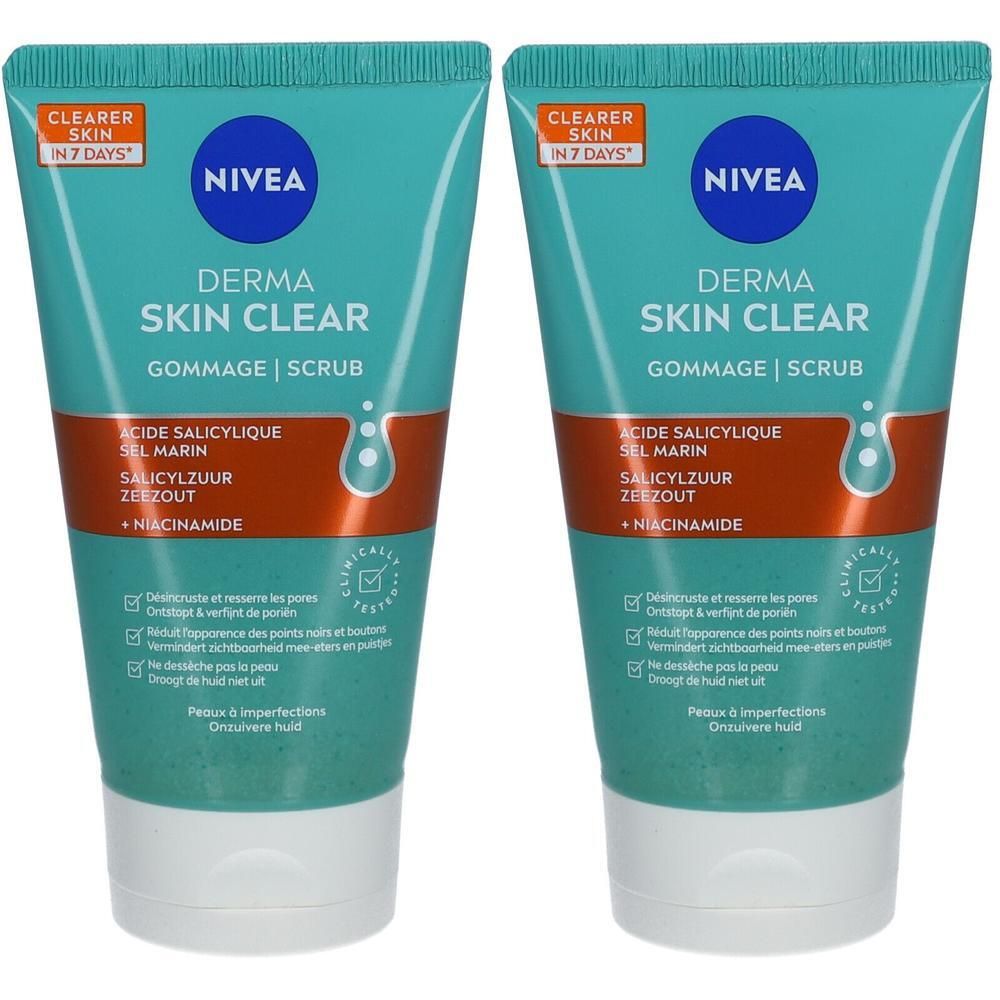 Deux tubes de NIVEA Derma Skin Clear Gommage. Tubes turquoise avec bouchon blanc. Nom du produit et ingrédients imprimés.