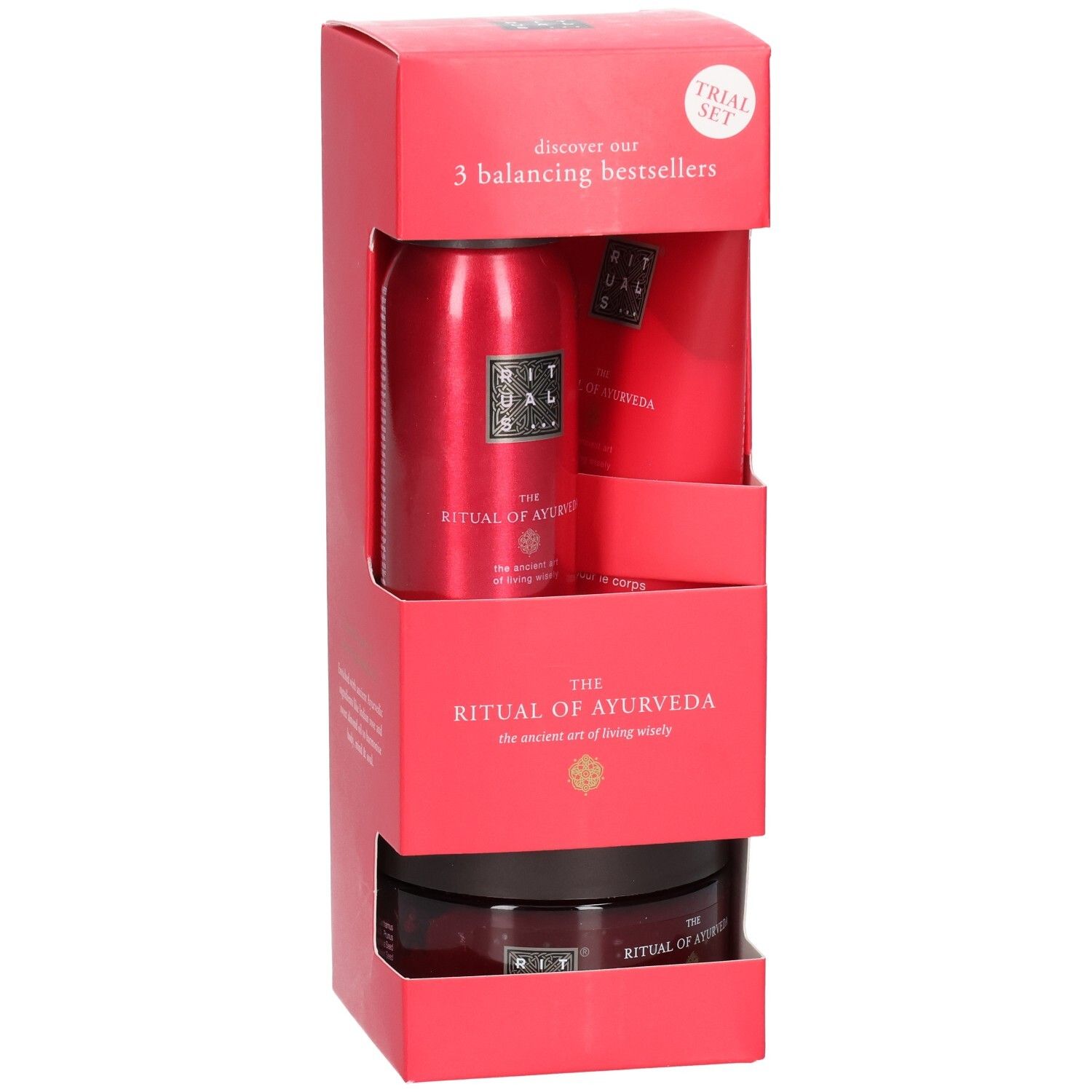 Coffret découverte RITUALS Ayurveda, gros plan sur l'emballage rouge et les produits.