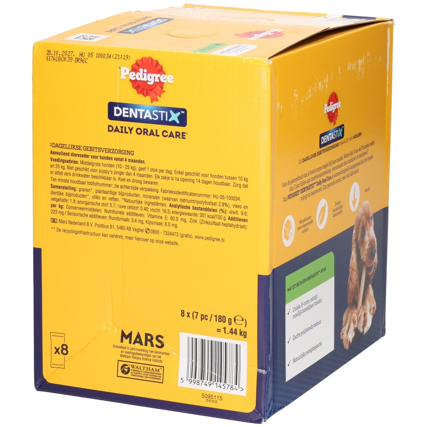 Côté Pedigree Dentastix Mega Pack 56 unités. Contient 8 paquets de 7 unités. Poids total 1,44kg.