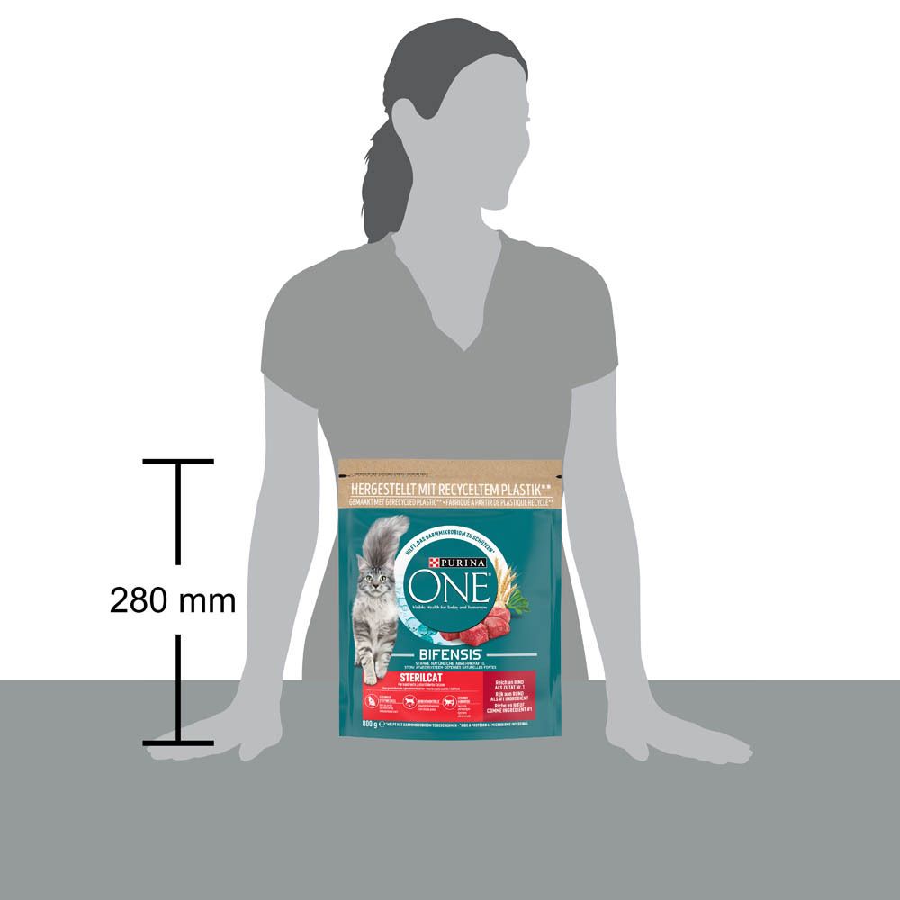 Sac de nourriture pour chat Purina ONE, 280 mm de haut, avec image de chat et informations produit.