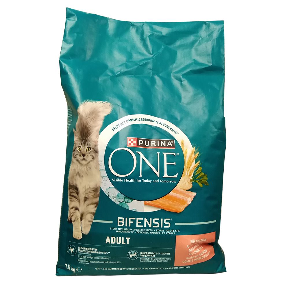 Croquettes Purina ONE pour chats adultes, sachet de 7,5kg, saveur saumon et céréales.