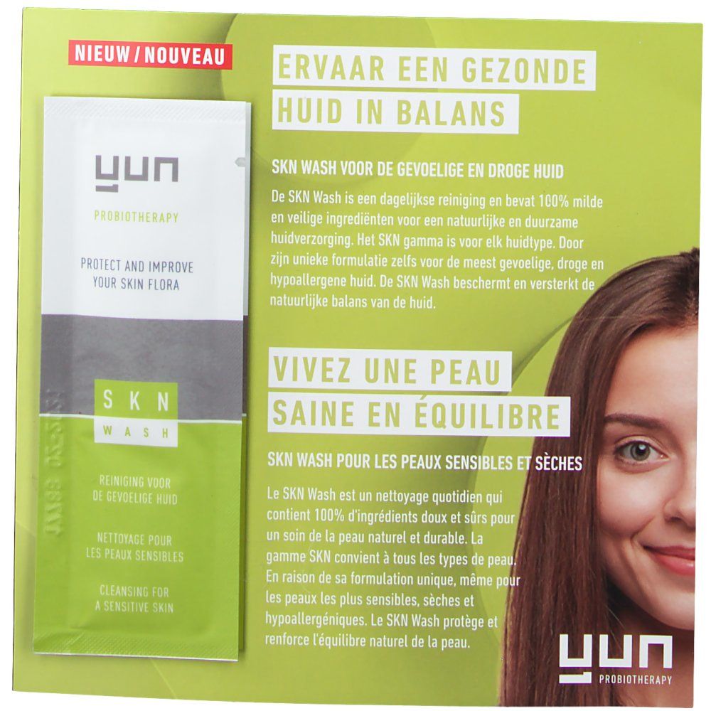 Échantillon de Yun SKN WASH. Sachet blanc et vert avec informations et logo. Sur fond vert avec texte.