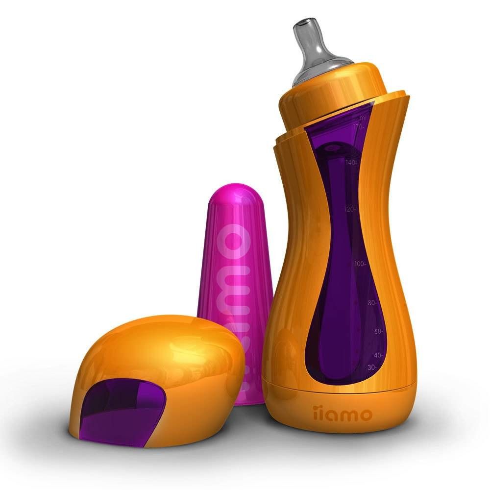 Biberon orange avec accents violets et accessoires. Tétine, module chauffant et couvercle visibles. Le logo est visible.