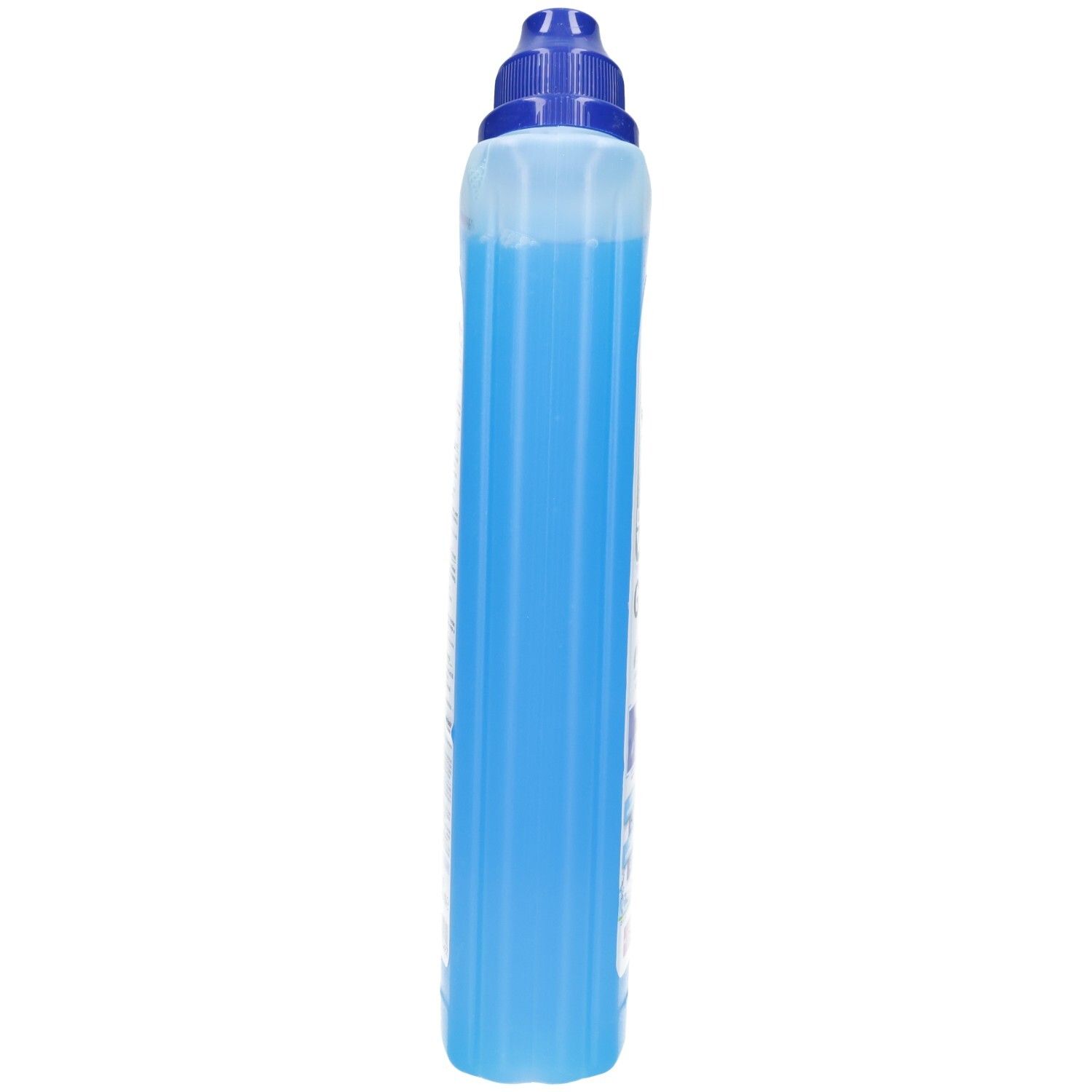 Flacon de gel WC bleu. Forme élancée, bouchon bleu. Nom du produit non visible.