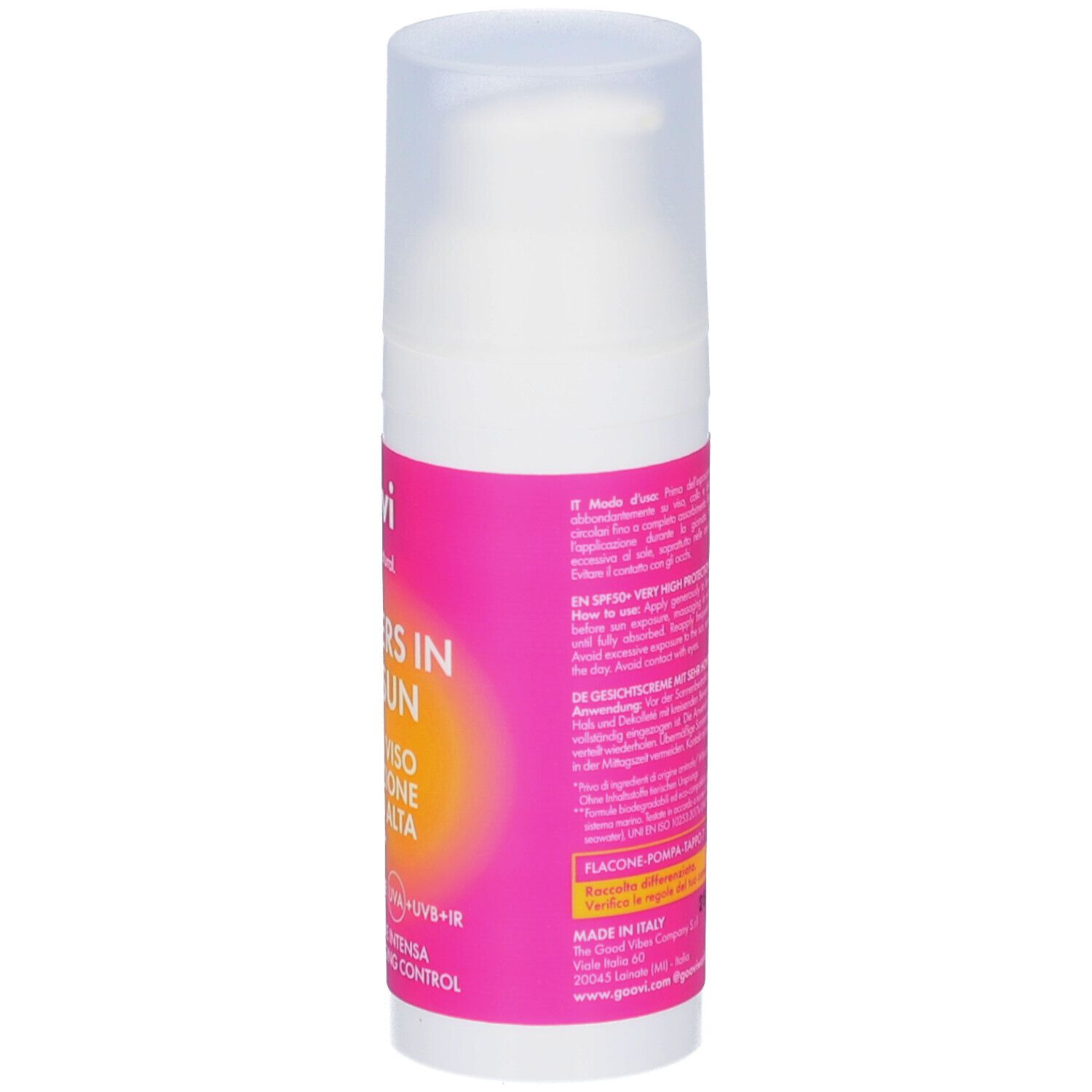 Flacon blanc avec étiquette rose. Inscription: GOOVI, Lovers in the Sun, Crème Visage Protection Très Haute SPF 50+. Protection UV.