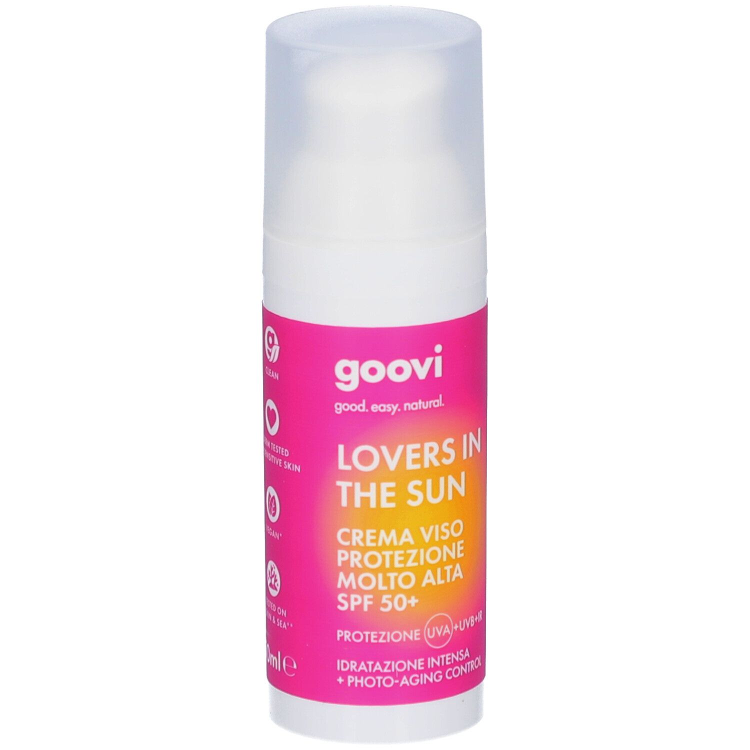 Flacon blanc avec étiquette rose. Inscription: GOOVI, Lovers in the Sun, Crème Visage Protection Très Haute SPF 50+. Protection UV.