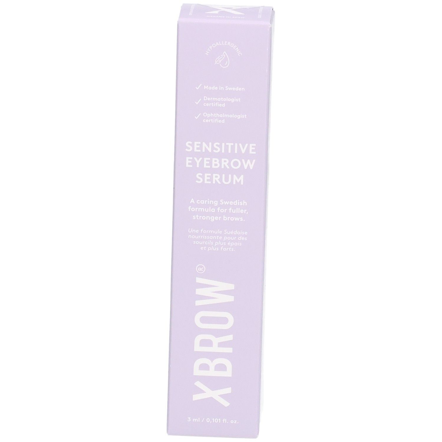 Boîte lilas clair avec nom et logo du produit. Texte: Sensitive Eyebrow Serum. Marque: Xbrow. 5 ml.