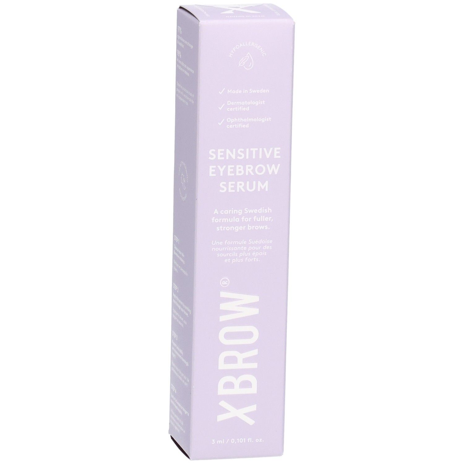 Boîte lilas clair avec nom et logo du produit. Texte: Sensitive Eyebrow Serum. Marque: Xbrow. 5 ml.